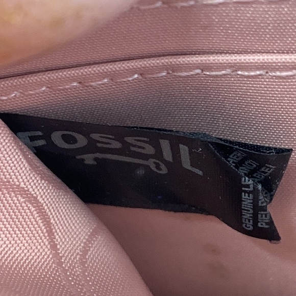 Fossil Womens Maddox Leather Zip Around Wallet Clutch Key Hole Hardware - Picture 7 of 10